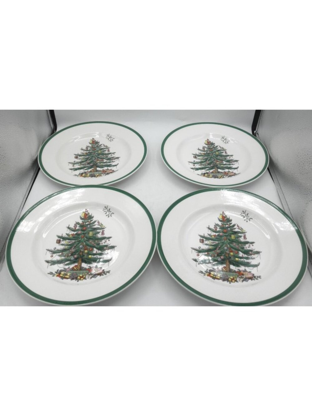 Christmas Tree by Spode 10-3/4 Inch Dinner Plates Set of 4 Pattern Code: SP CHT
